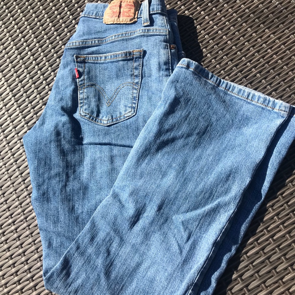 Levi’s boot cut jeans